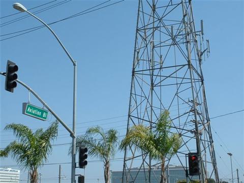 Sprint PCS antennas on an Edison power tower
